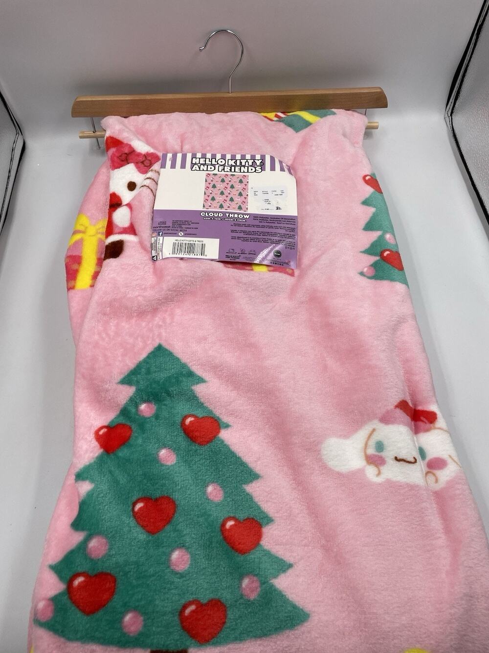 Hello Kitty Cinnamoroll My Melody Pink Christmas Throw Blanket 60x70 Pink NWT!